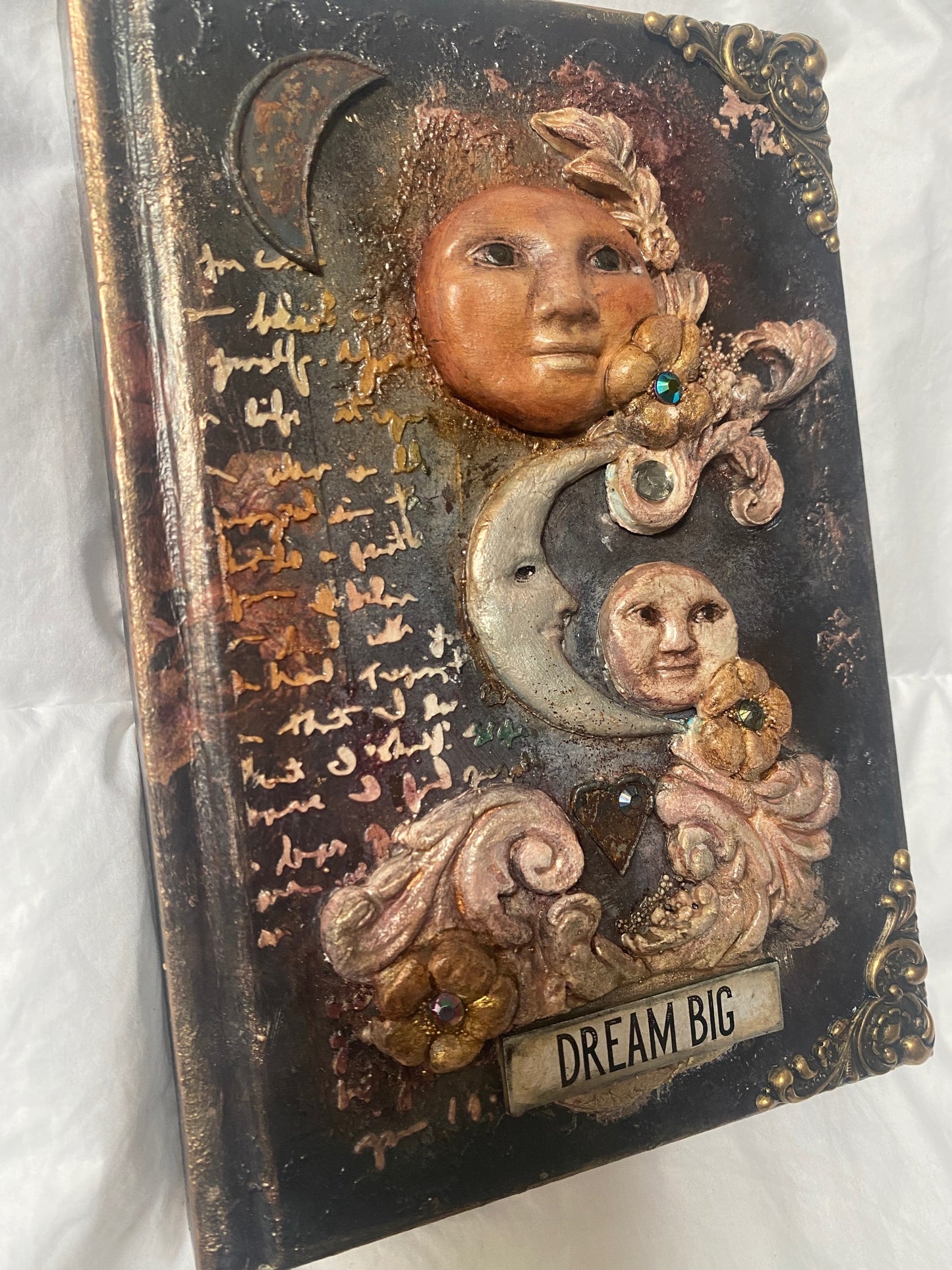 M.O.O.N. Journal - Celestial Dreams