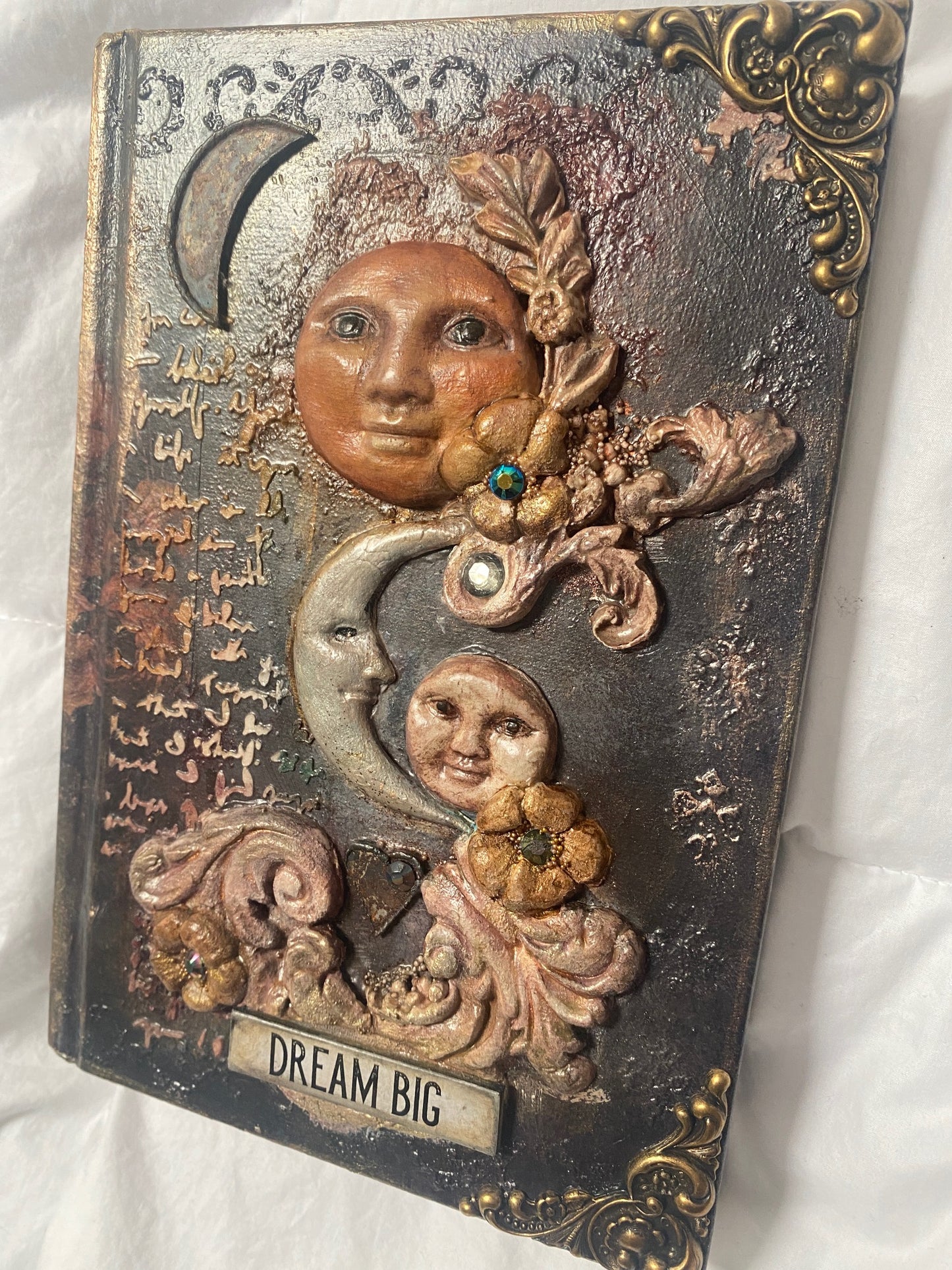 M.O.O.N. Journal - Celestial Dreams
